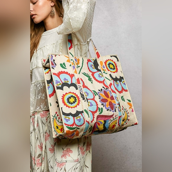 #1307 POL Folk Garden Heirloom Tote - Picture 3 of 9